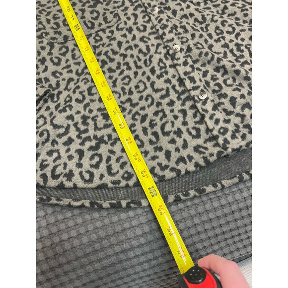 NWT! Womens Beach Lunch Lounge Leopard Shacket - Picture 5 of 7